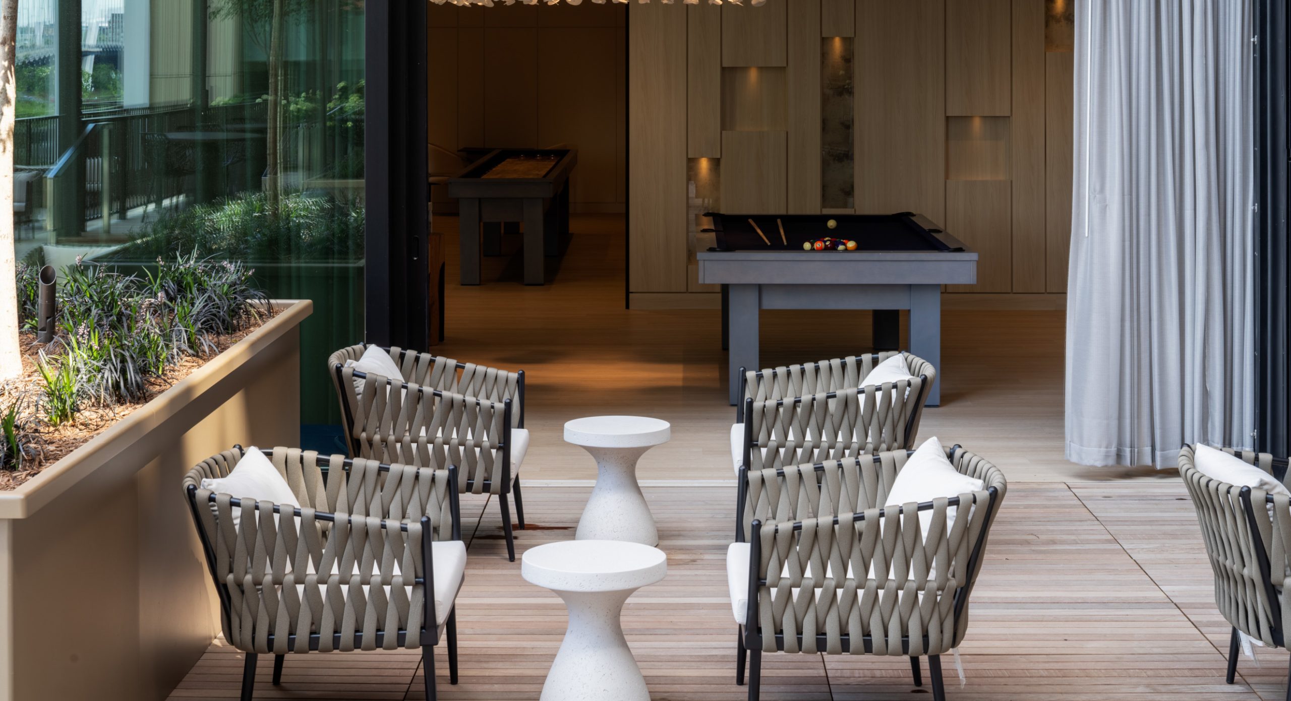 Outdoor Club Lounge