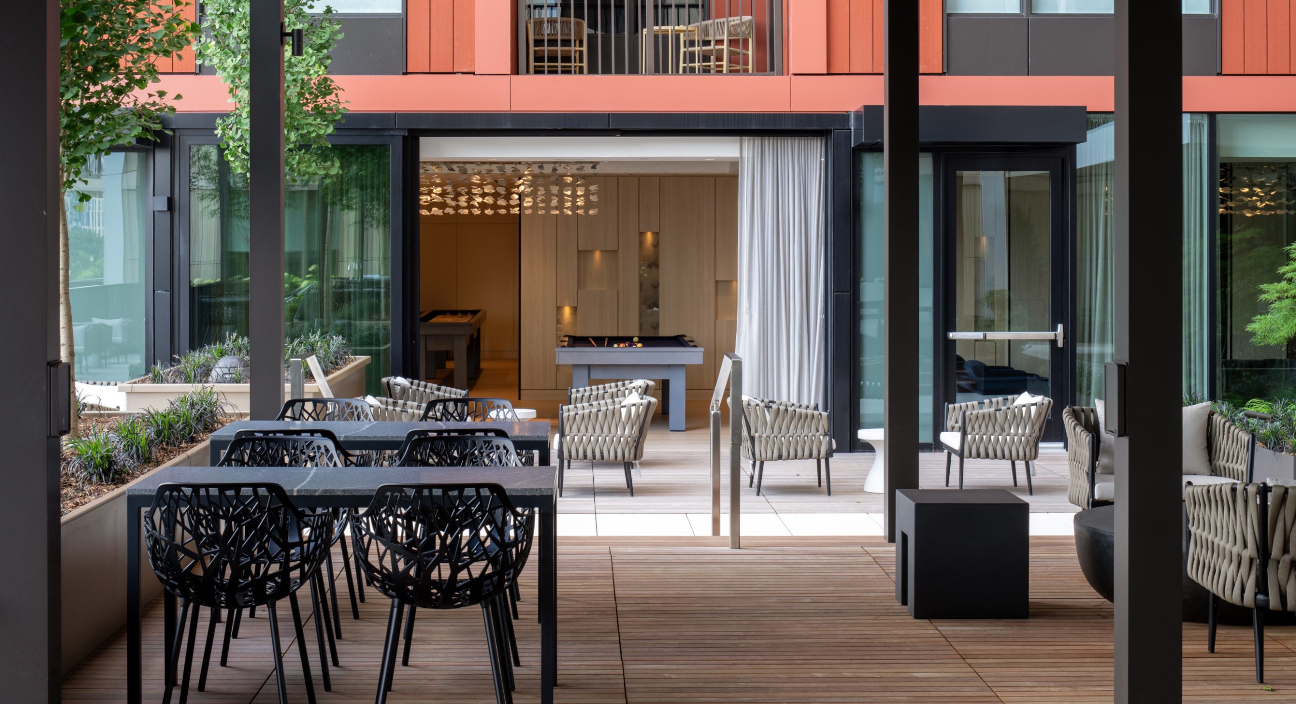 Outdoor Club Lounge