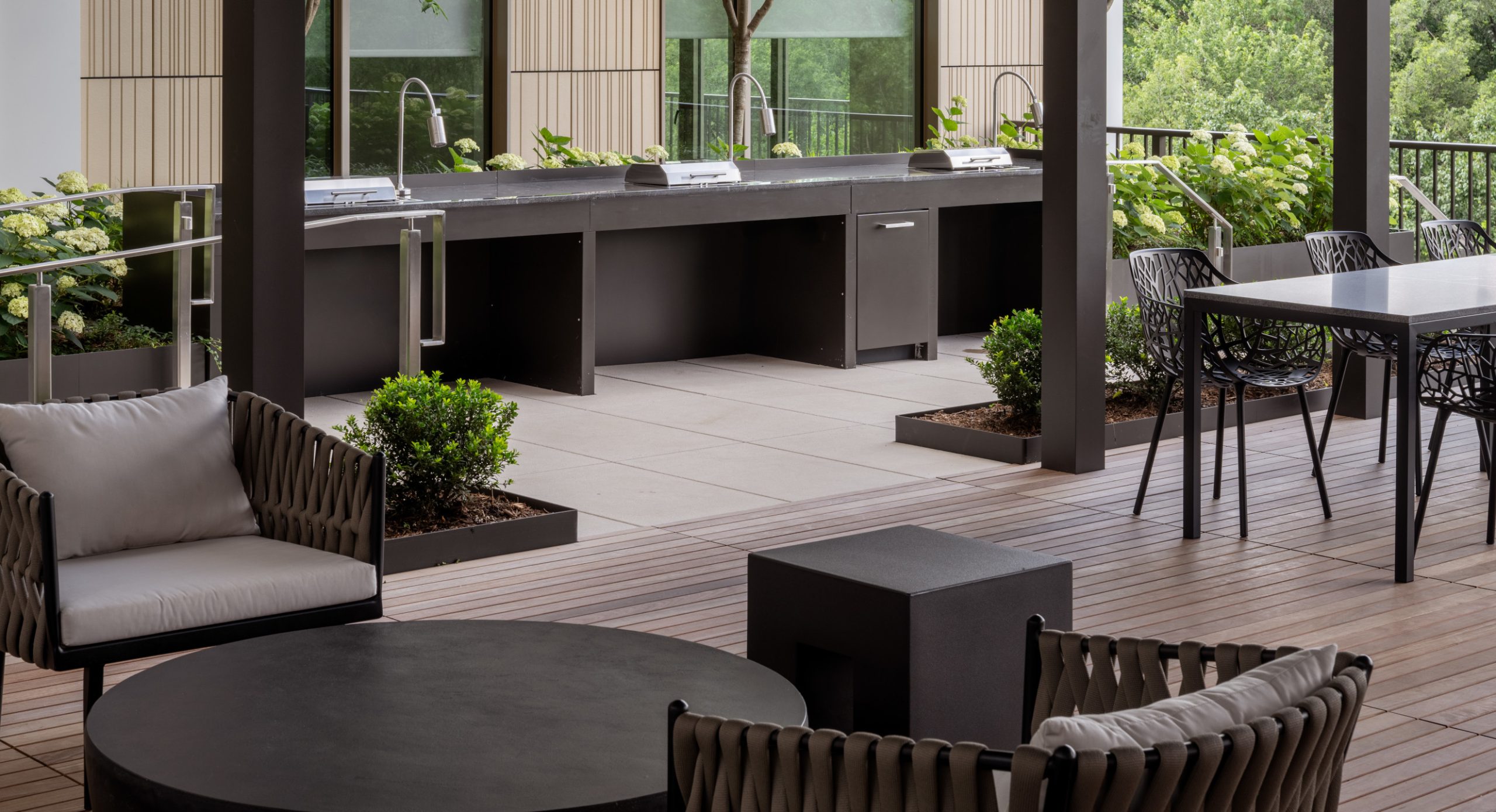 Outdoor Club Lounge